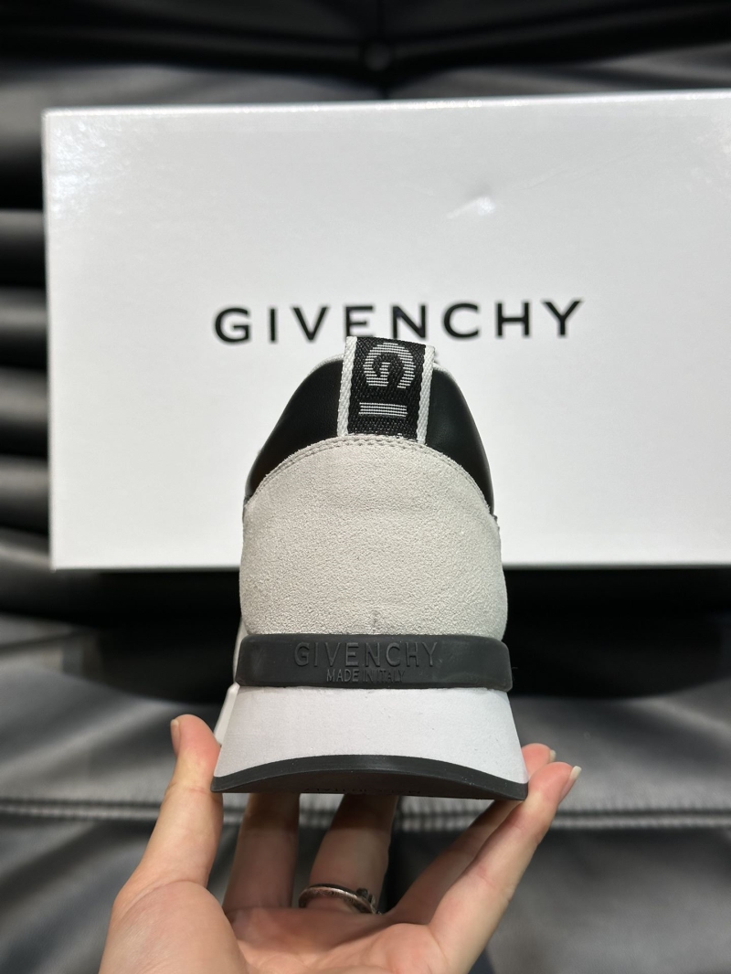 Givenchy Sneakers